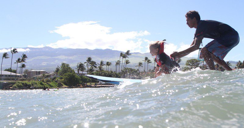 aliiresorts-book-private-semi-private-surf-lesson